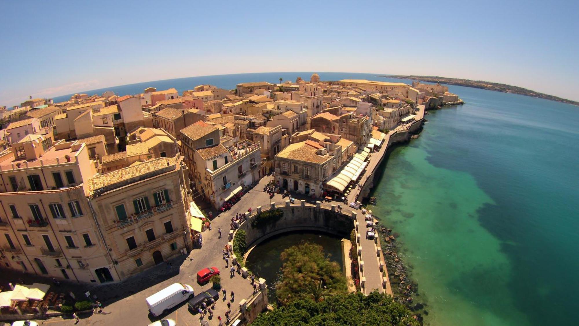 Maniace Sea View Apartment By Ortigia Apartments Syracuse Eksteriør bilde